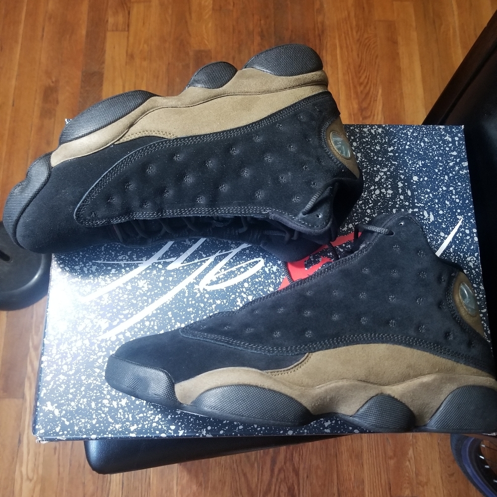 Jordan, size 9.5, olive green